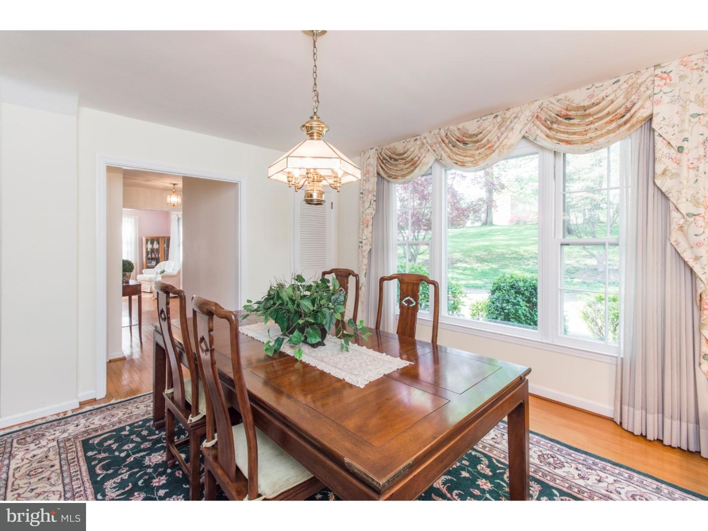 588 Gulph Road Wayne, PA 19087 - Photo 5 of 24