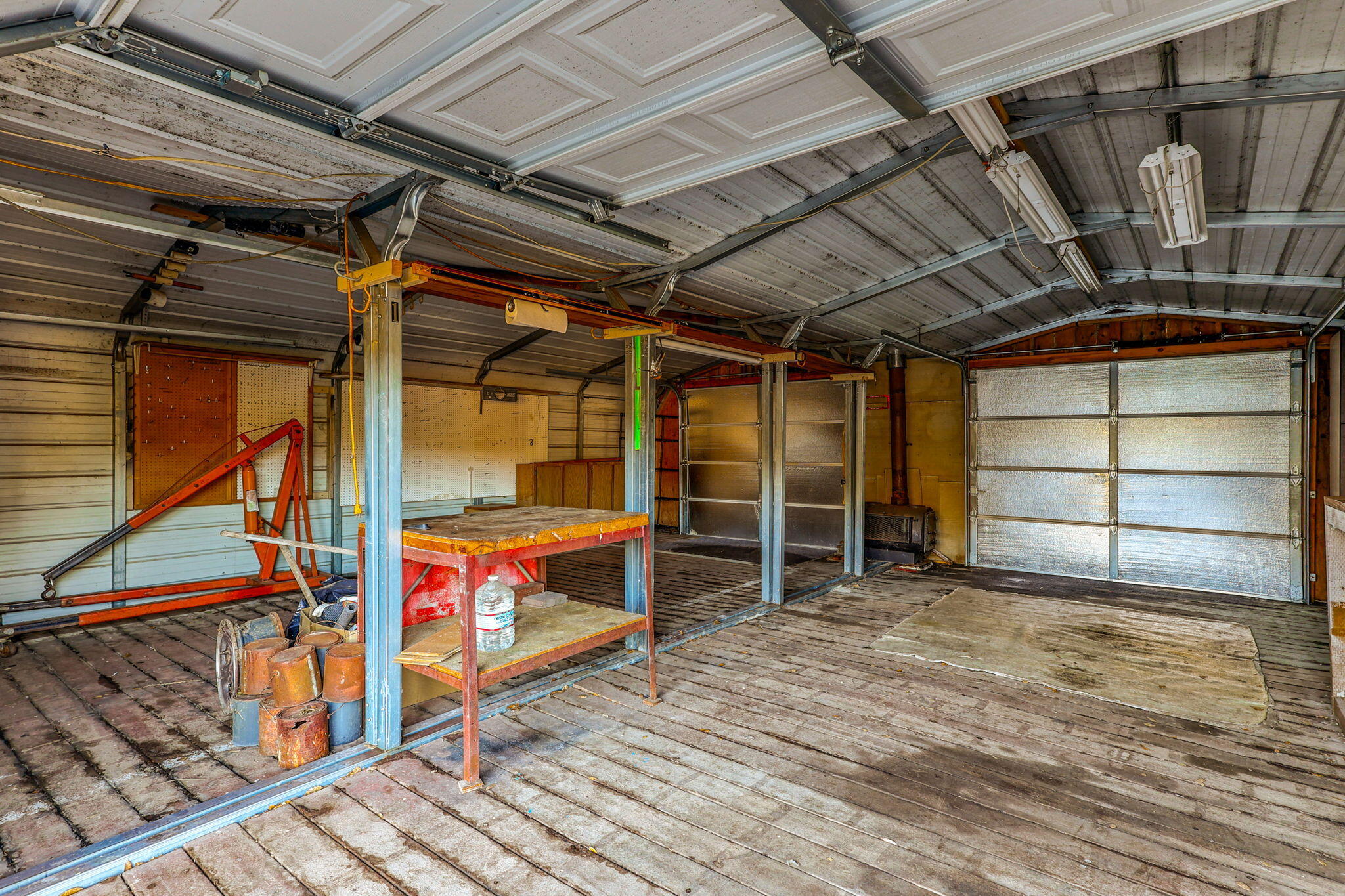 22155 Ravine Court Redding, CA 96003 - Photo 20 of 57 Metal Shop