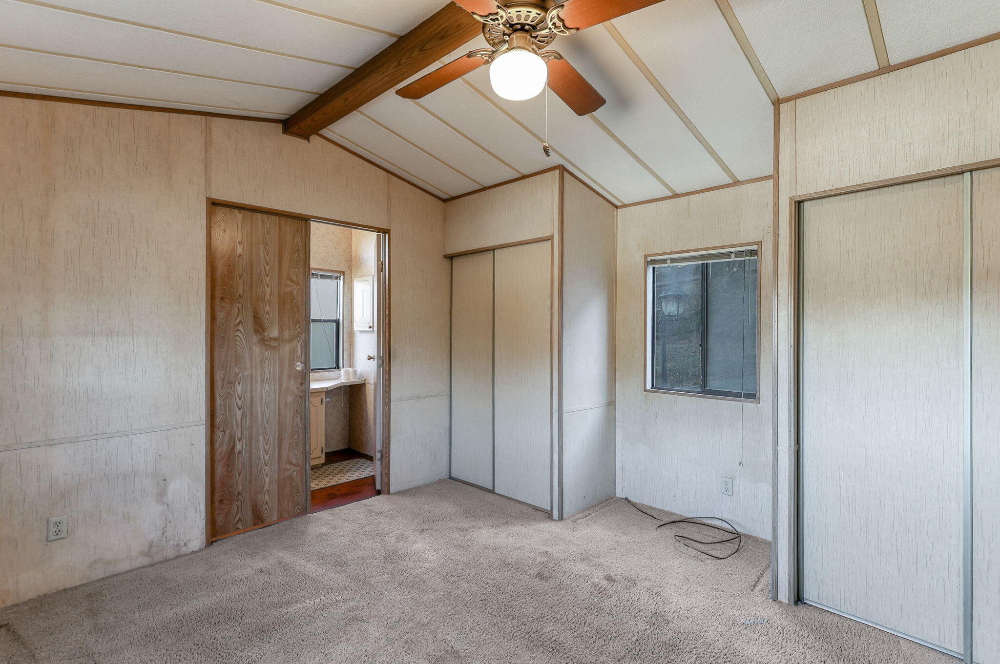 22155 Ravine Court Redding, CA 96003 - Photo 10 of 57 Primary Bedroom
