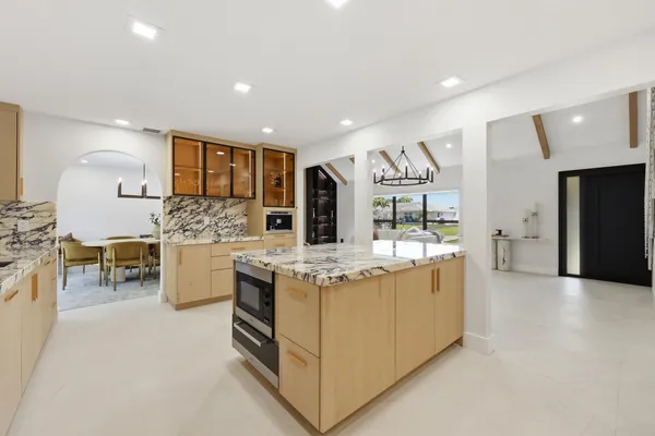 $2,199,999 | 342 Fairway North, Tequesta, FL 33469