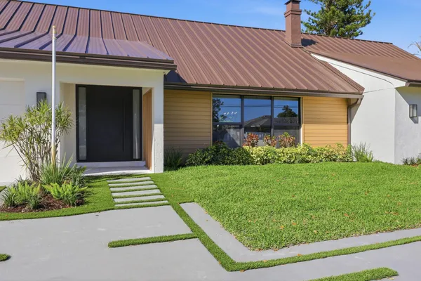 $2,199,999 | 342 Fairway North, Tequesta, FL 33469