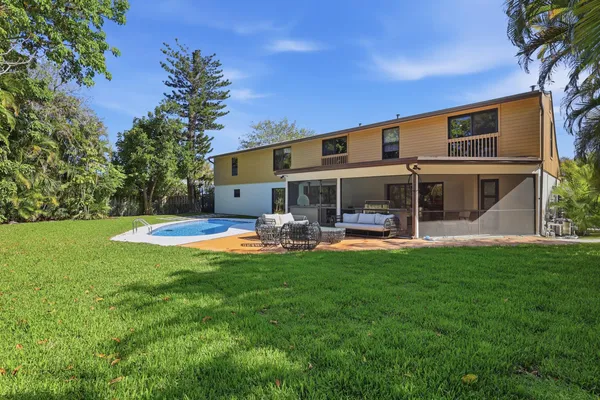 $2,199,999 | 342 Fairway North, Tequesta, FL 33469