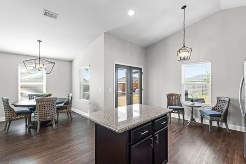 $369,000 | 2423 Spur Lane, Gulf Breeze, FL 32563