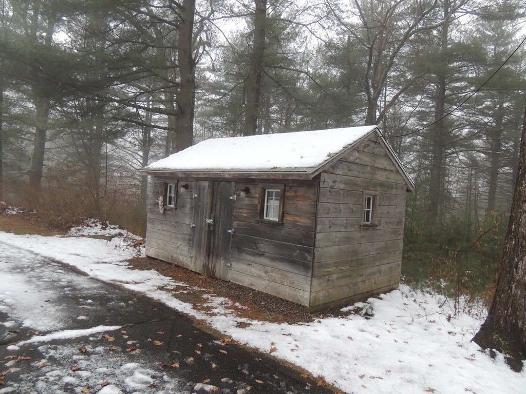 2 Crest Road Monson, MA 01057 - Photo 5 of 19