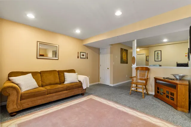 $470,000 | 204 Williamsburg Drive, Mahopac, NY 10541