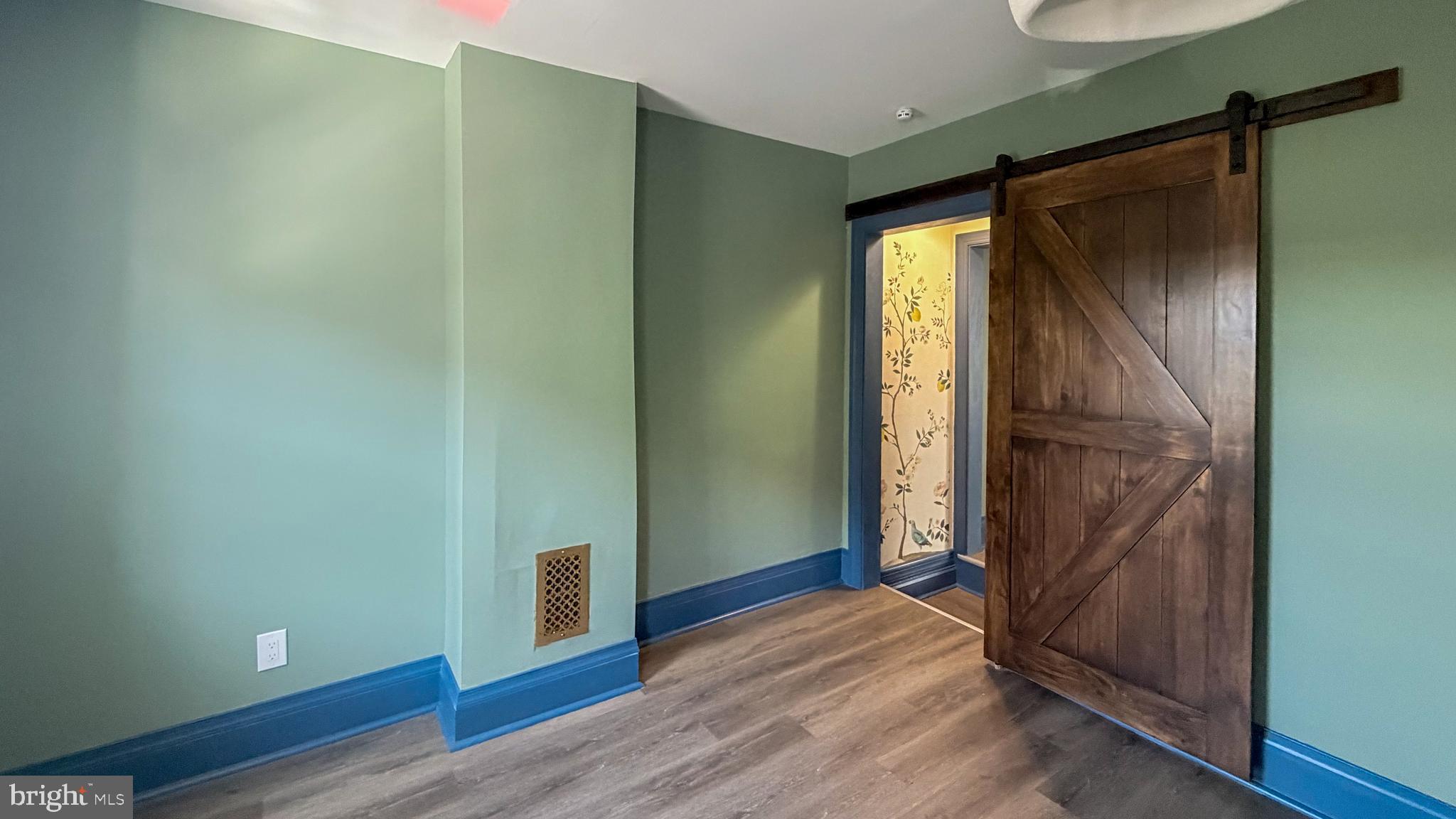 2213 East Thompson Street Philadelphia, PA 19125 - Photo 23 of 28