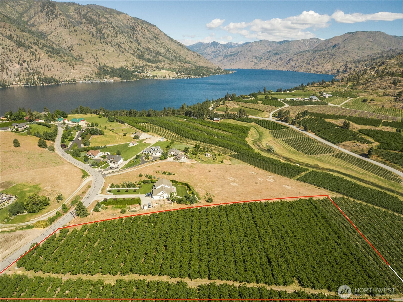 950 Loop Avenue Manson, WA 98831 - Photo 9 of 14 a view of an ocean