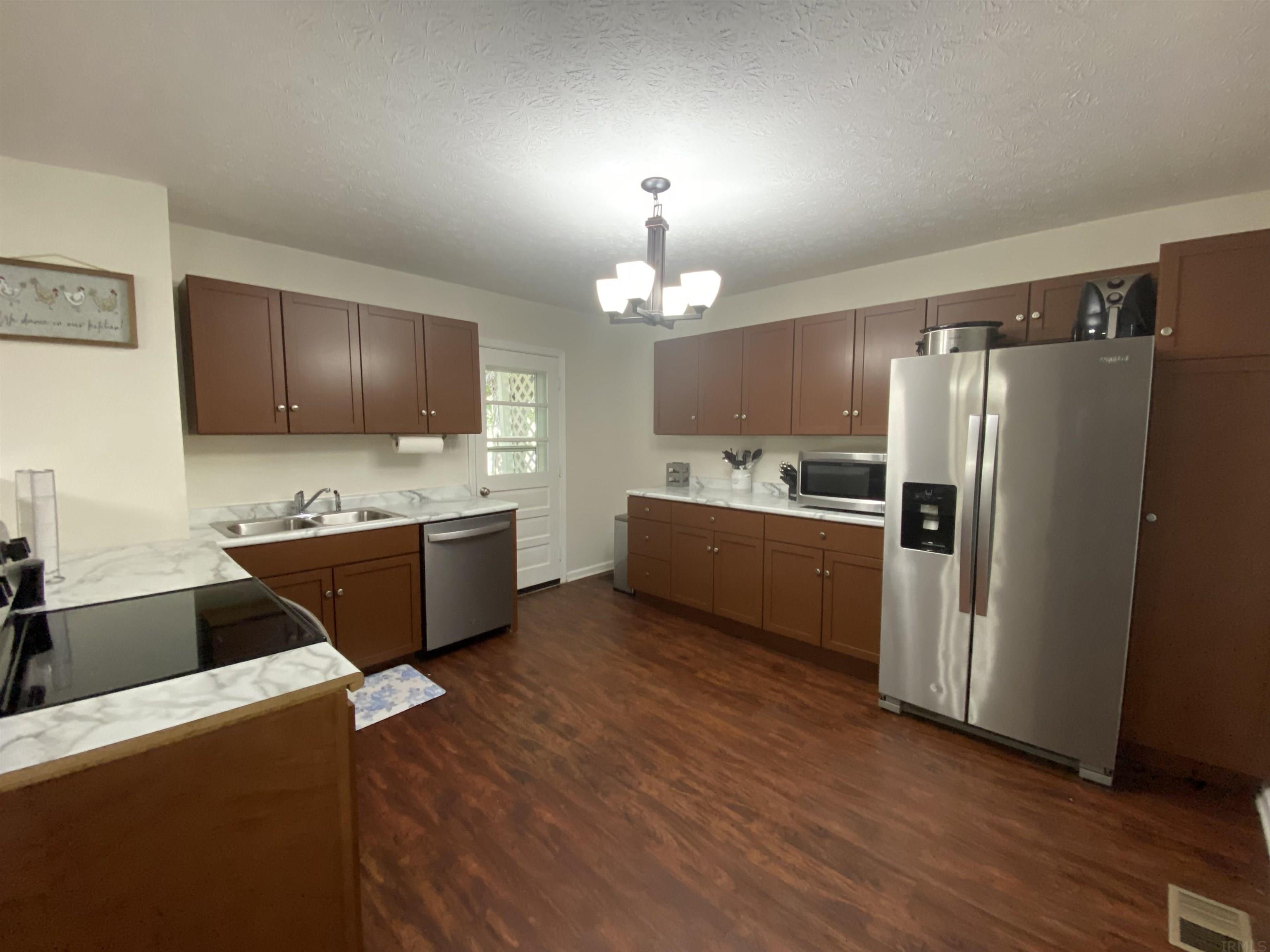 4766 Lenn Road Newburgh, IN 47630 - Photo 6 of 27 Gallery Image 6