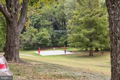 $450,000 | 615 Azalea Drive, Rockville, MD 20850