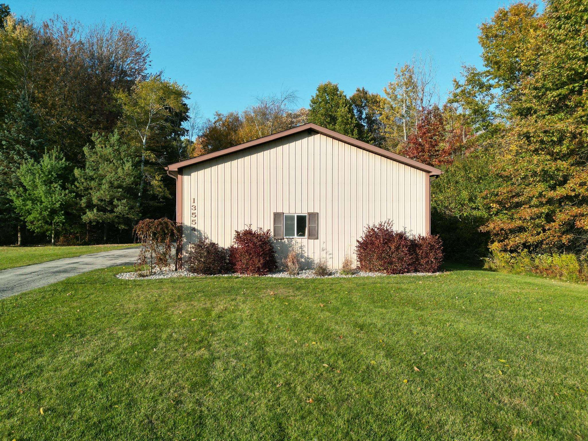 13554 Swan Creek Road Hemlock, MI 48626 - Photo 8 of 44 Gallery Image 8