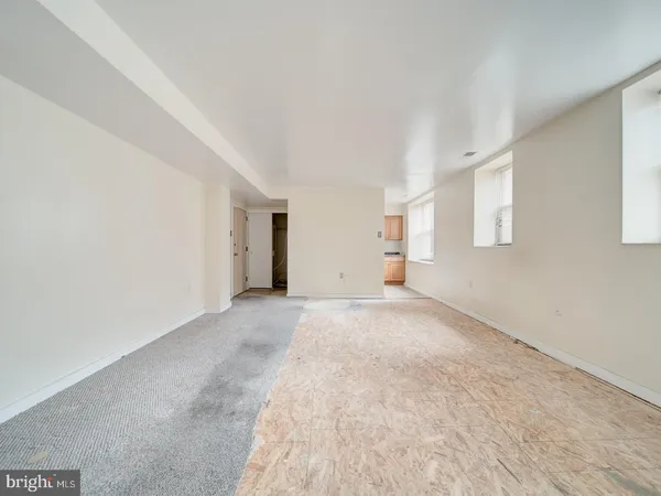 a view of empty room with an empty space