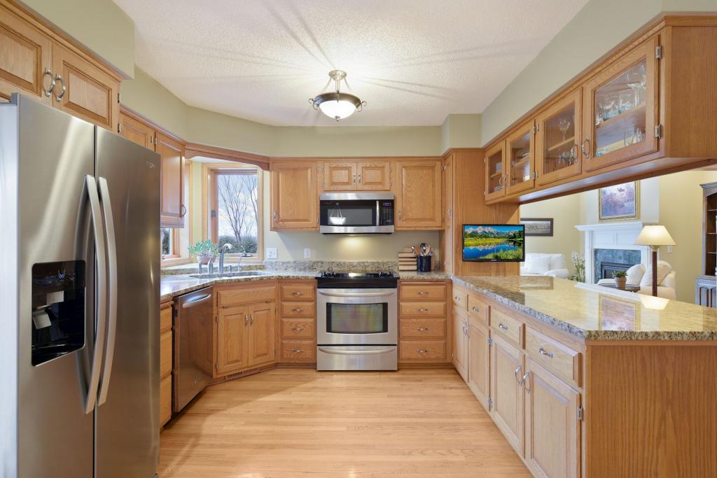 17751 Jericho Road Deephaven, MN 55391 - Photo 12 of 53