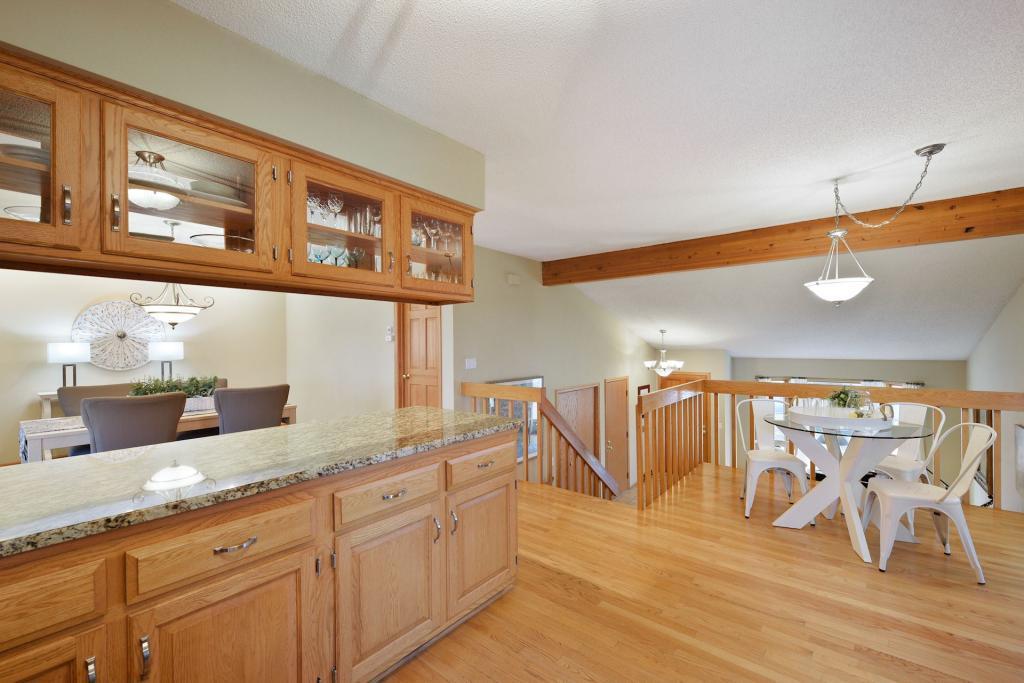 17751 Jericho Road Deephaven, MN 55391 - Photo 13 of 53