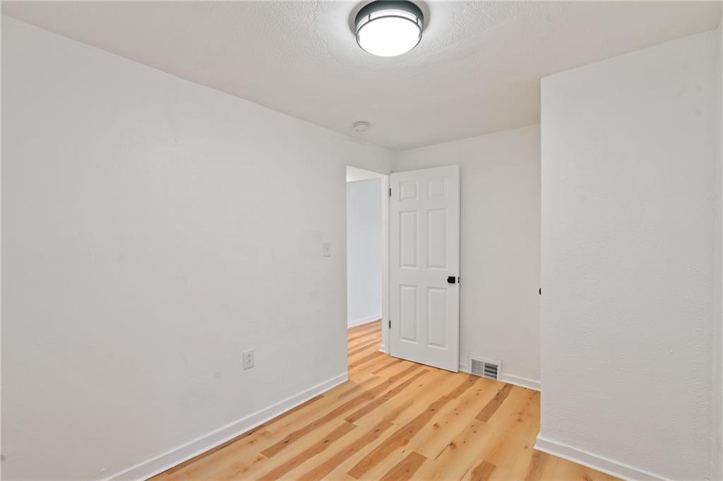8060 Lincoln Road Verona, PA 15147 - Photo 21 of 27 Gallery Image 21