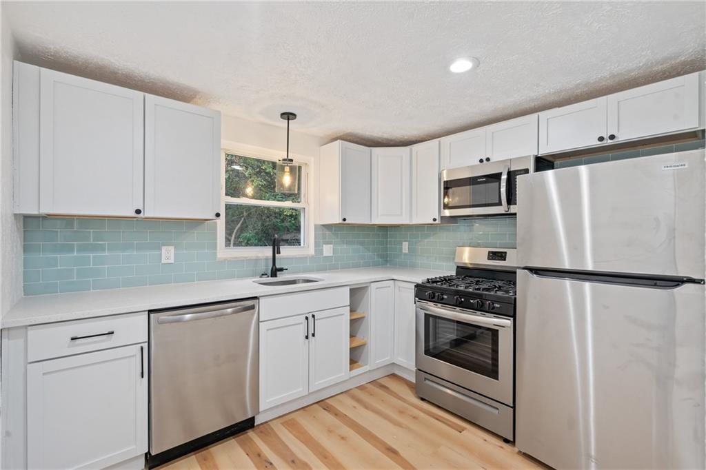 8060 Lincoln Road Verona, PA 15147 - Photo 8 of 27 Gallery Image 8