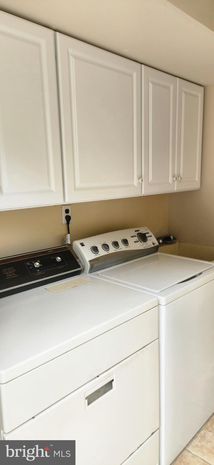 249 Twining Ford Road Richboro, PA 18954 - Photo 34 of 69 Laundry Room with Utility Sink