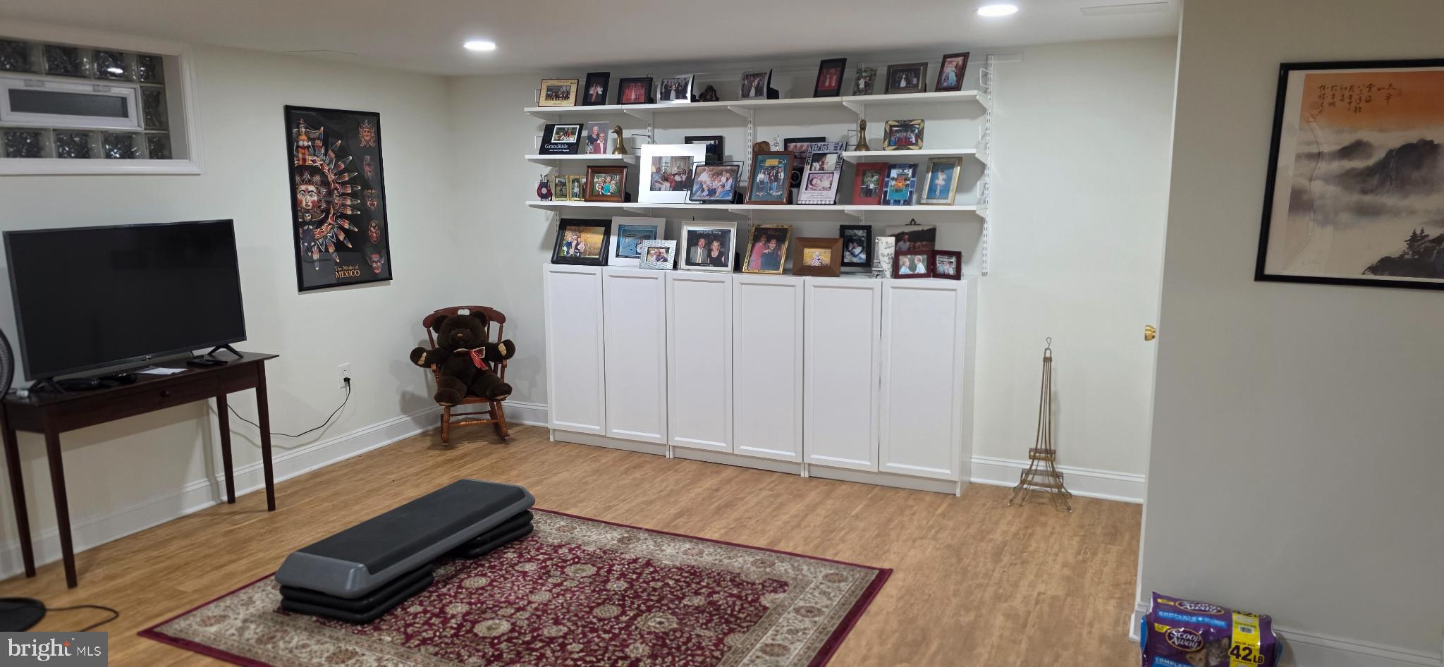 249 Twining Ford Road Richboro, PA 18954 - Photo 52 of 69 Engineered flooring with Hardwood Steps to foyer
