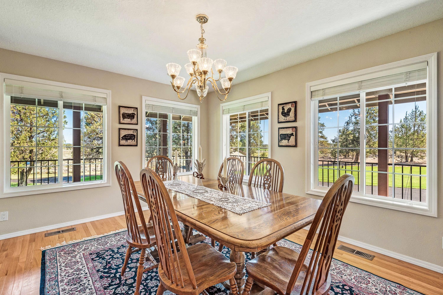 18415 Fryrear Ranch Road Bend, OR 97703 - Photo 10 of 25 Dining Room