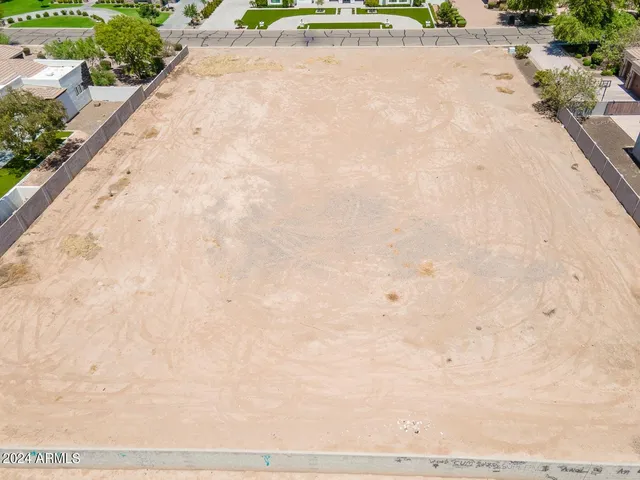 $899,999 | 2065 East Avenida Del Valle Court, Unit 78, Gilbert, AZ 85298