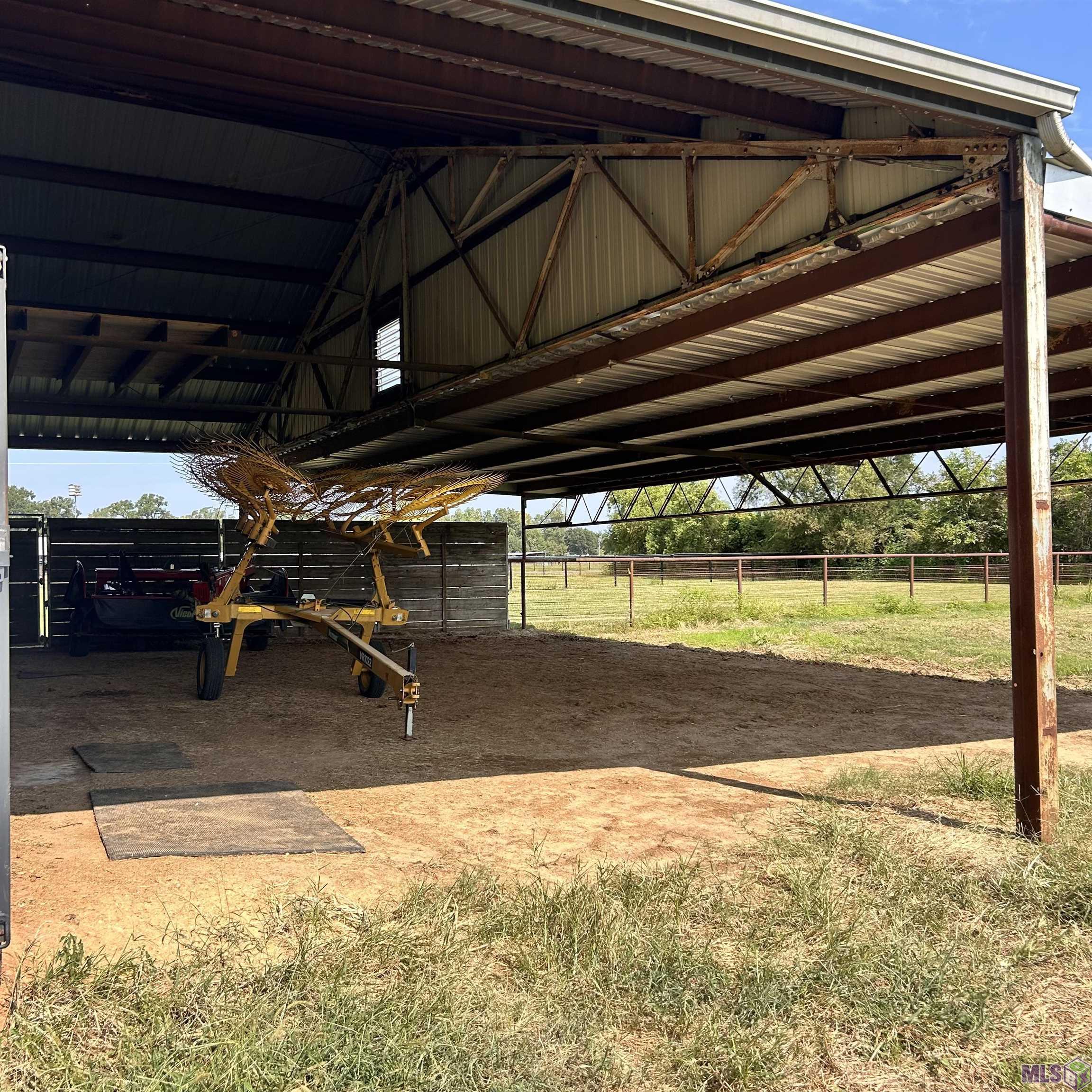 1435 Palmer Road Pineville, LA 71360 - Photo 5 of 59