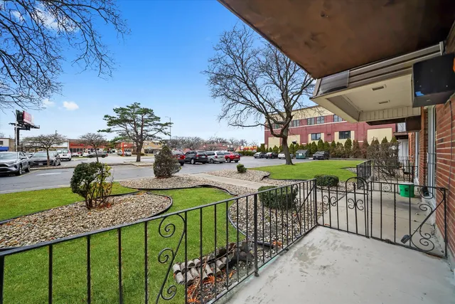 $160,000 | 11245 South Harlem Avenue, Unit A12, Worth, IL 60482