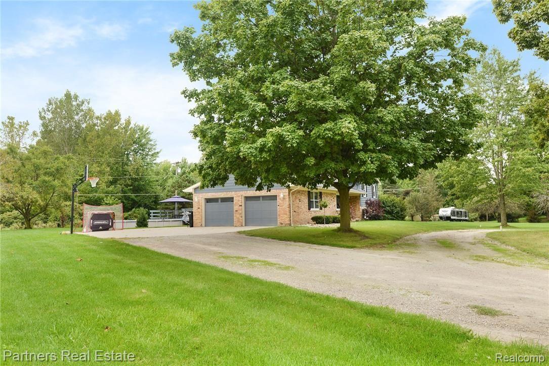 1411 Henderson Road Howell, MI 48855 - Photo 25 of 29 CNG_5946.jpg