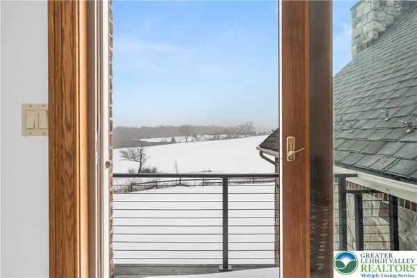 $1,695,000 | 216 Merwinsburg Road, Effort, PA 18330