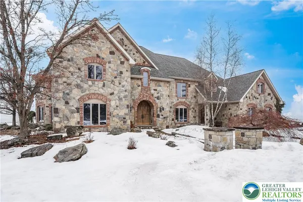 $1,695,000 | 216 Merwinsburg Road, Effort, PA 18330
