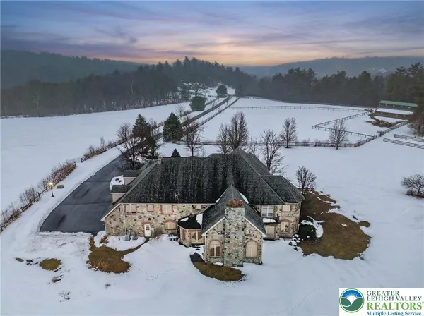 $1,695,000 | 216 Merwinsburg Road, Effort, PA 18330