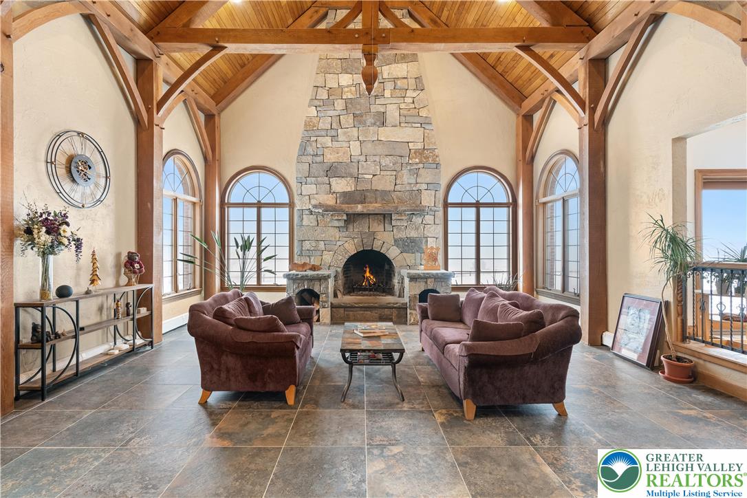 216 Merwinsburg Road Effort, PA 18330 - Photo 8 of 50