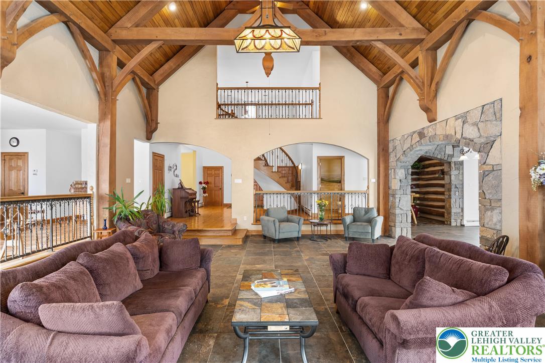 216 Merwinsburg Road Effort, PA 18330 - Photo 9 of 50