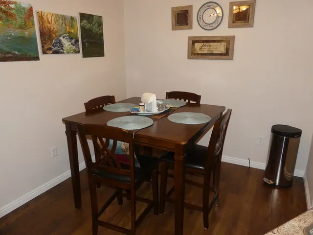 $379,900 | 24 Mangum Circle, Unit 1, Donnelly, ID 83615