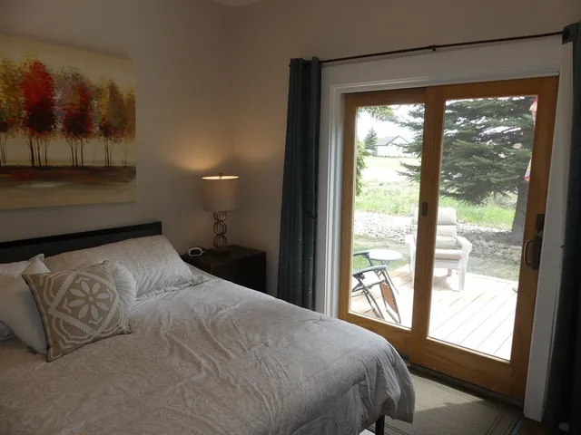 $379,900 | 24 Mangum Circle, Unit 1, Donnelly, ID 83615