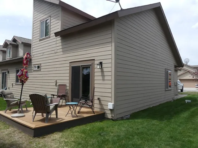 $379,900 | 24 Mangum Circle, Unit 1, Donnelly, ID 83615