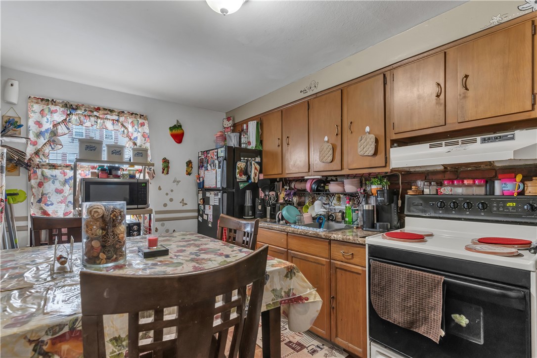 153 Central Avenue Pawtucket, RI 02860 - Photo 16 of 38