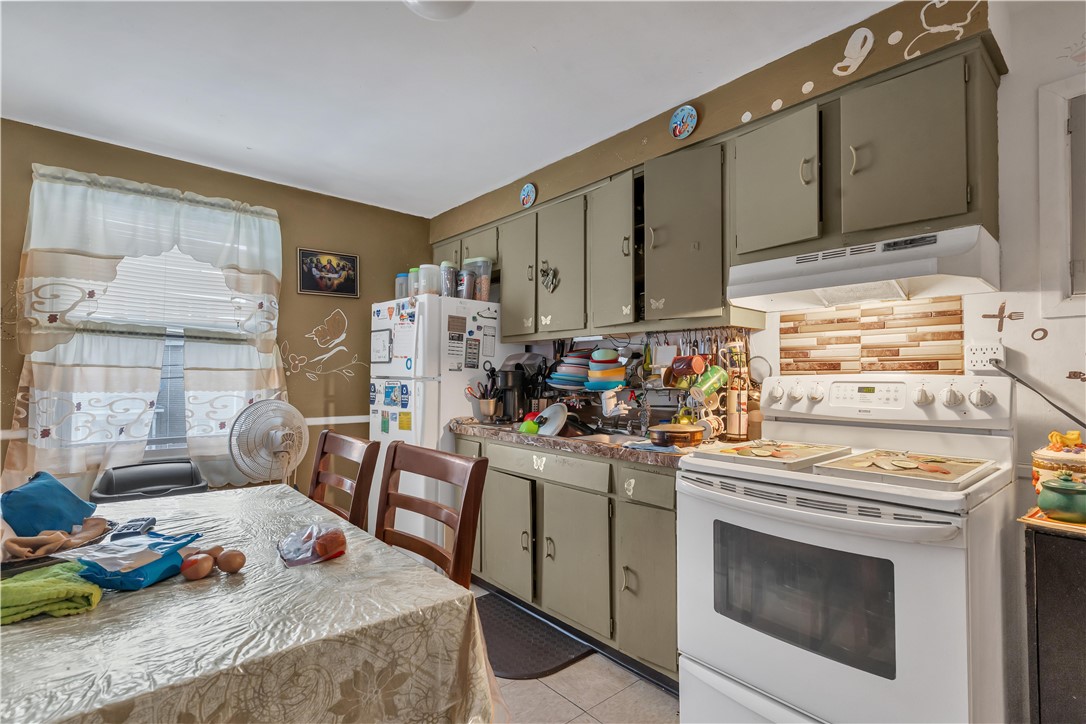 153 Central Avenue Pawtucket, RI 02860 - Photo 19 of 38