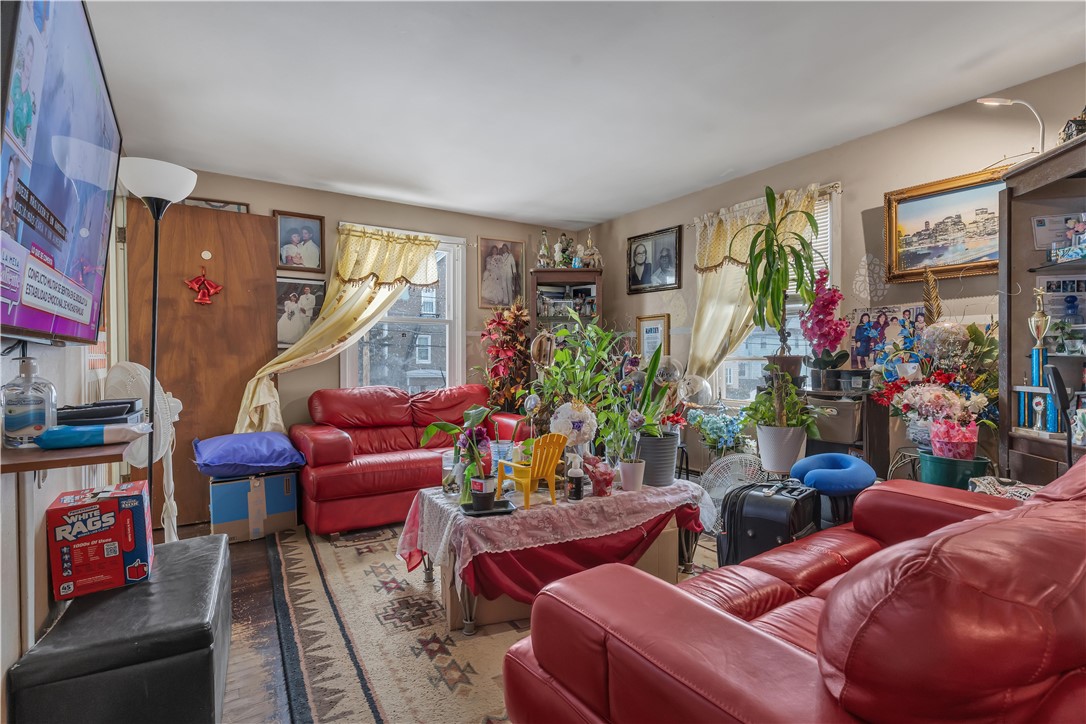 153 Central Avenue Pawtucket, RI 02860 - Photo 26 of 38