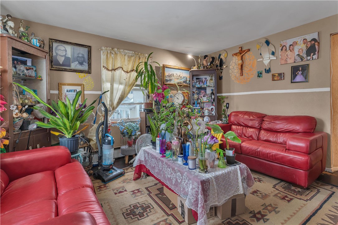 153 Central Avenue Pawtucket, RI 02860 - Photo 27 of 38