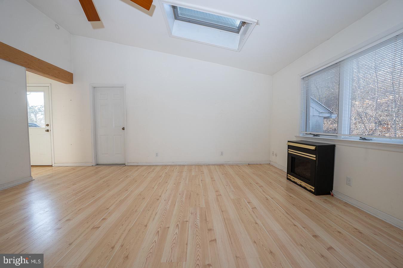 309 Church Road Devon, PA 19333 - Photo 21 of 48 Family Room - vaulted ceilings & skylights