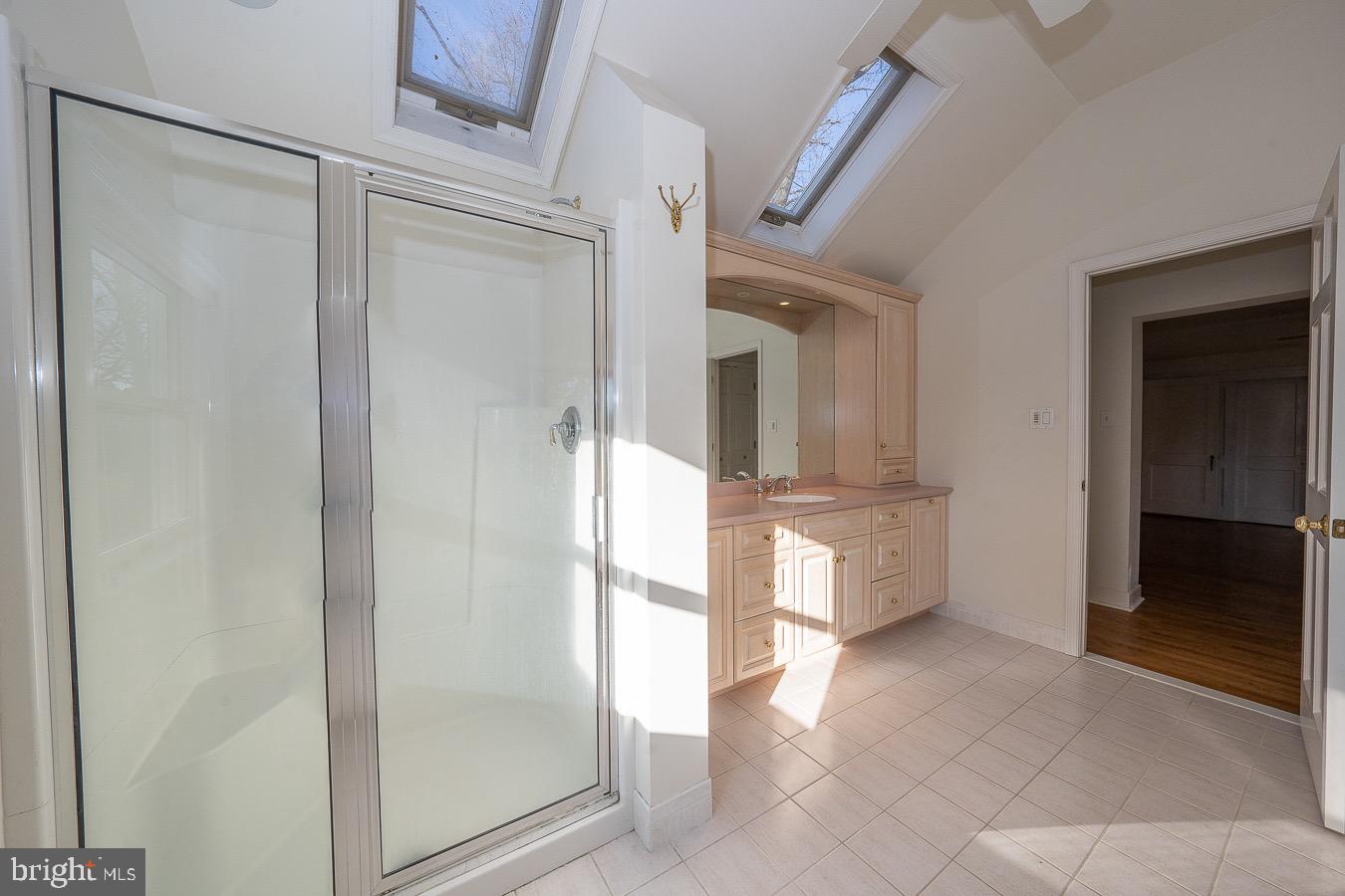 309 Church Road Devon, PA 19333 - Photo 33 of 48 Primary bath - Stall shower