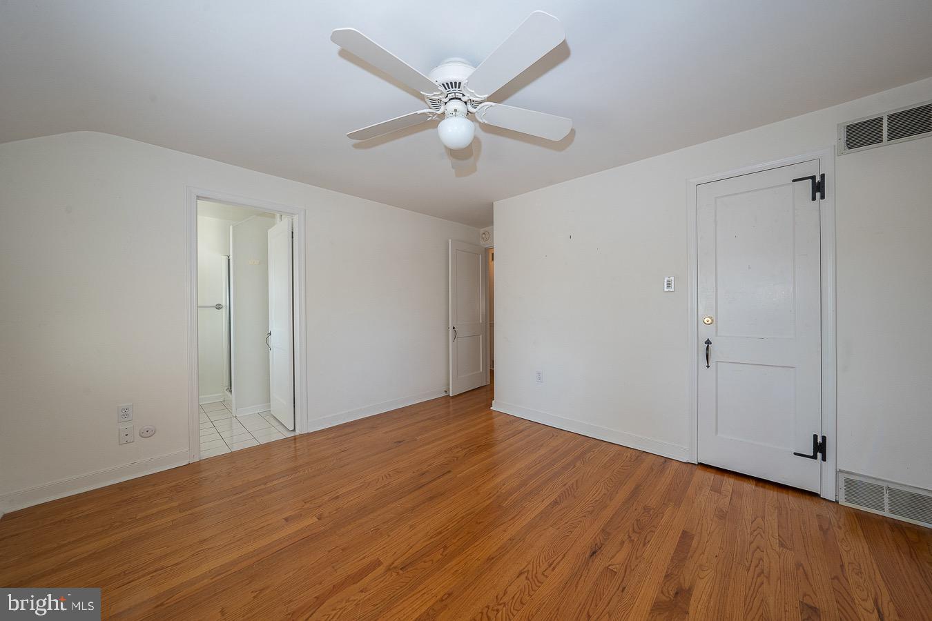 309 Church Road Devon, PA 19333 - Photo 42 of 48 Bedroom Four - ensuite bath room