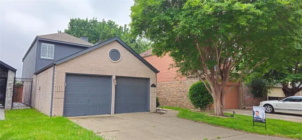 $2,950 | 2956 South Bend Drive, Dallas, TX 75229