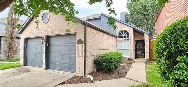 $2,950 | 2956 South Bend Drive, Dallas, TX 75229