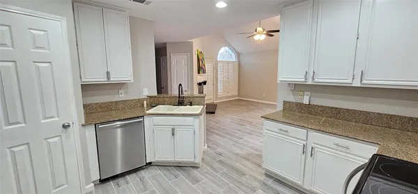 $2,950 | 2956 South Bend Drive, Dallas, TX 75229