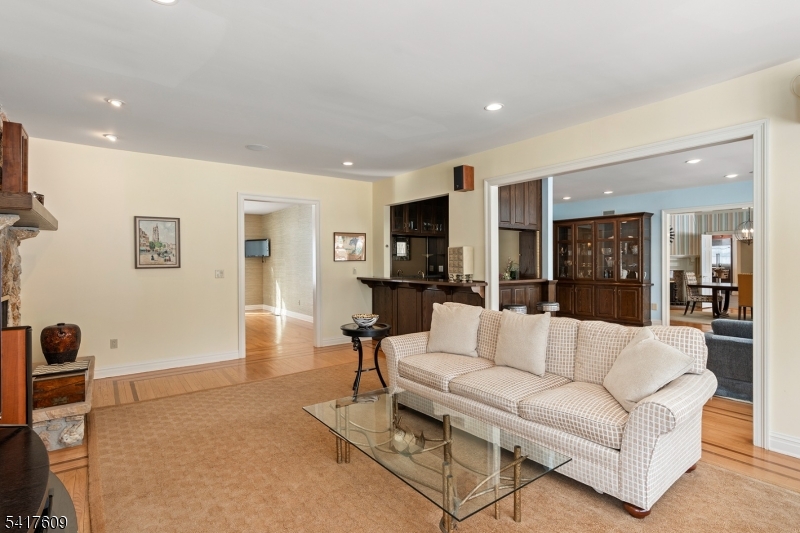 2 Cobblefield Road Mendham, NJ 07945 - Photo 9 of 50