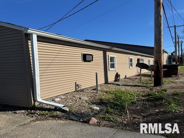 130 West Jackson Street Virden, IL 62690 - Photo 3 of 3