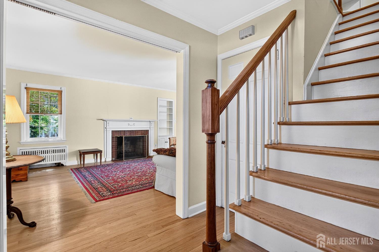 31 Warwick Road Colonia, NJ 07067 - Photo 6 of 36