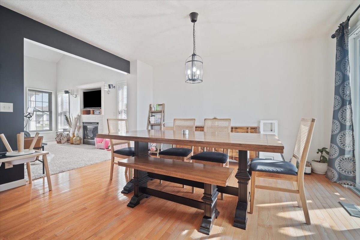 2205 Bracebridge Road Bloomington, IL 61705 - Photo 8 of 31 Gallery Image 8