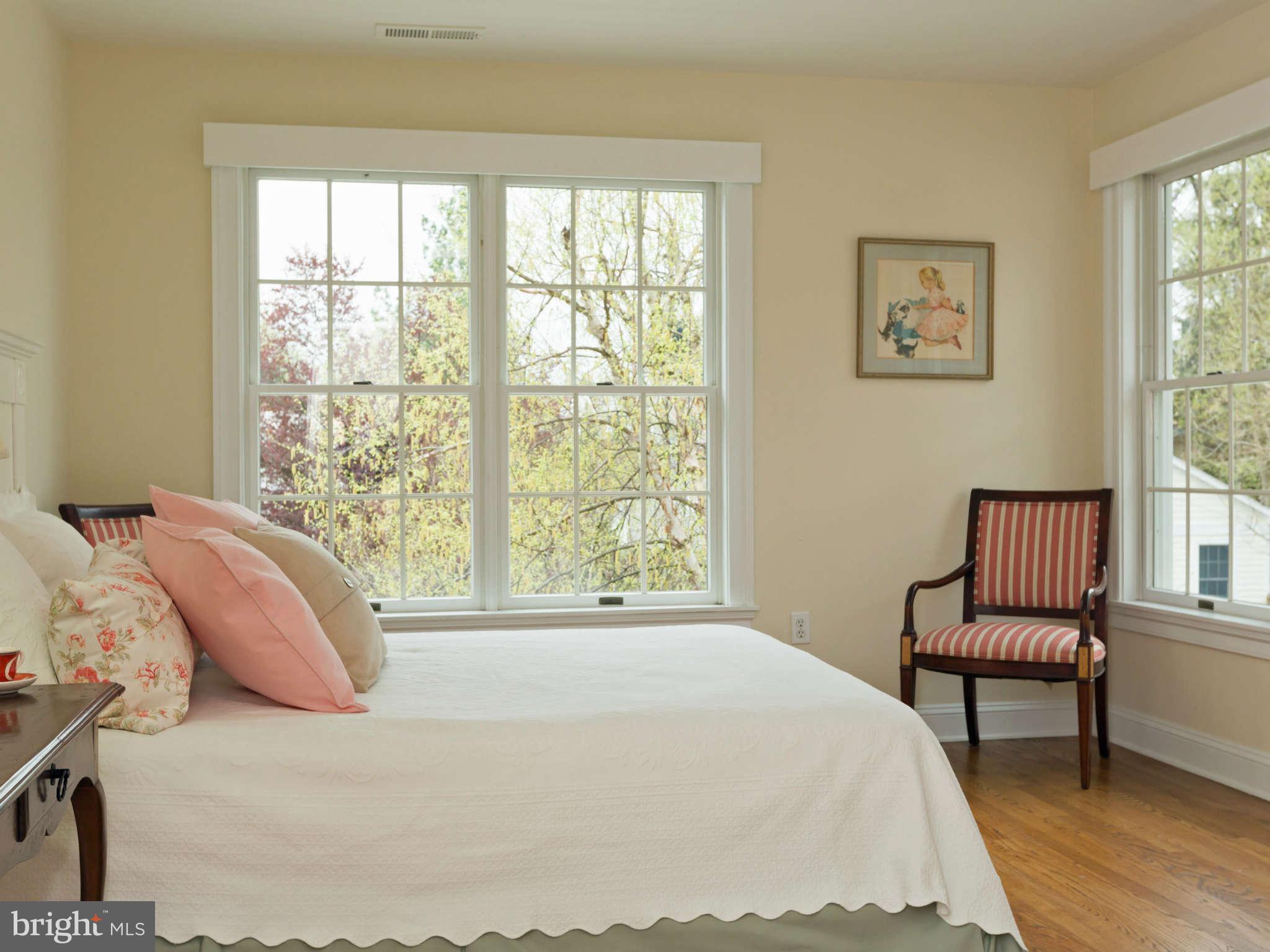 3836 Woodley Road Northwest Washington, DC 20016 - Photo 14 of 30 Bedroom