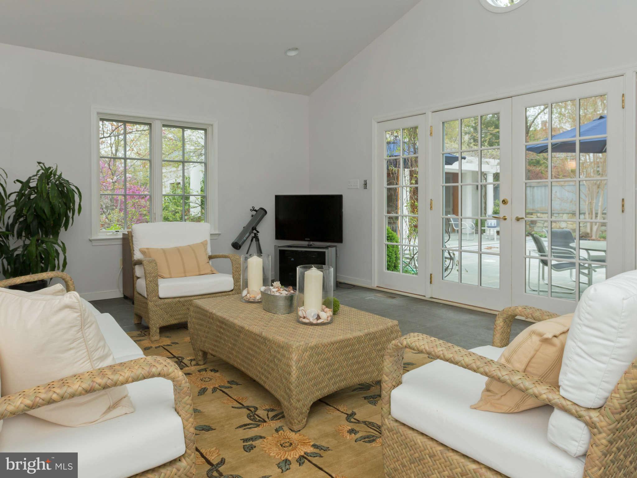 3836 Woodley Road Northwest Washington, DC 20016 - Photo 25 of 30 Guest House